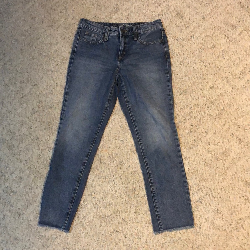 Brand: Universal Thread Size: 00/24R